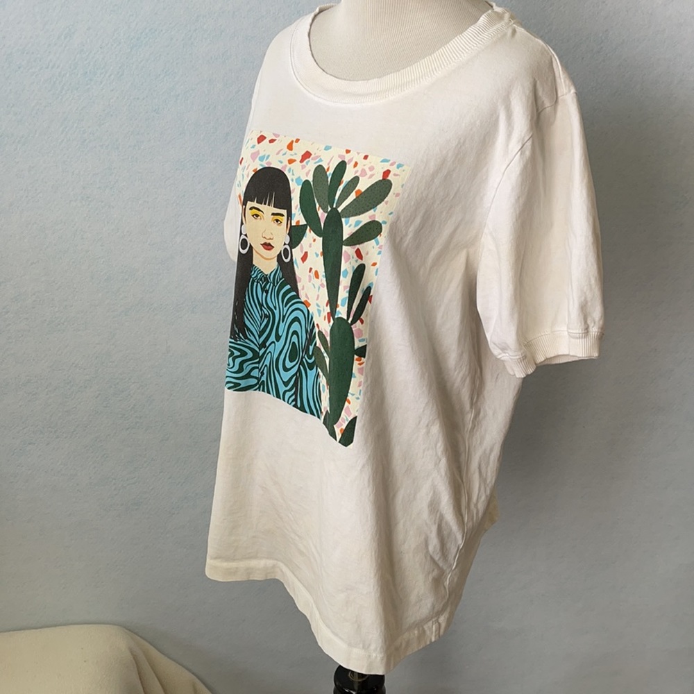 Bijou Karman Pale Yellow/White Tie Dye Graphic Tee - Picture 8 of 9